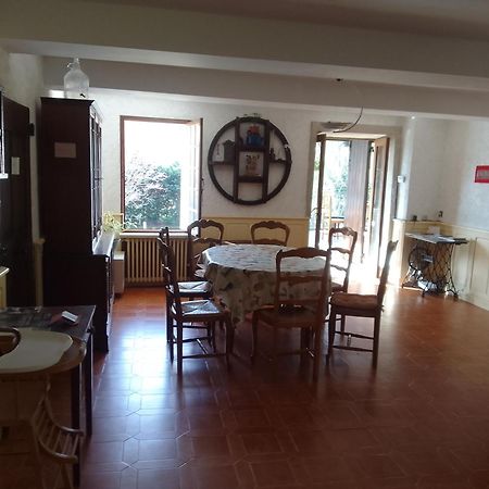 Les Favouilles - Gite & Chambres D Hotes Dauphin Екстер'єр фото