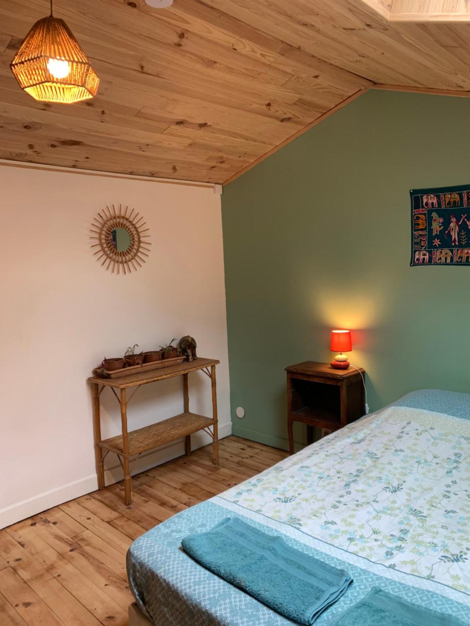 Les Favouilles - Gite & Chambres D Hotes Dauphin Екстер'єр фото