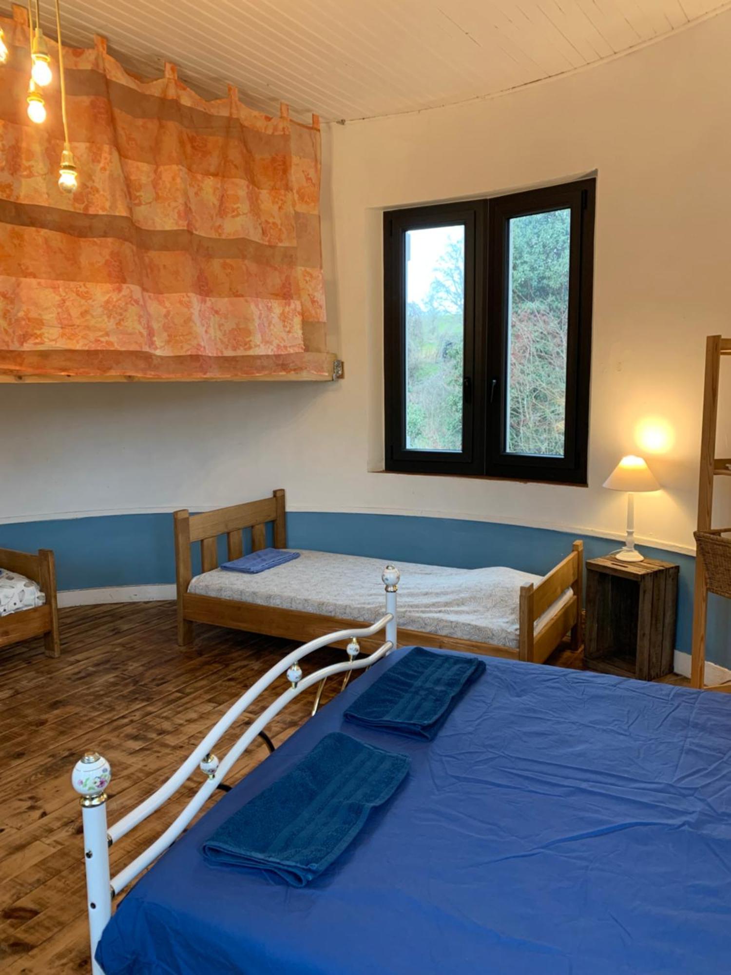 Les Favouilles - Gite & Chambres D Hotes Dauphin Екстер'єр фото