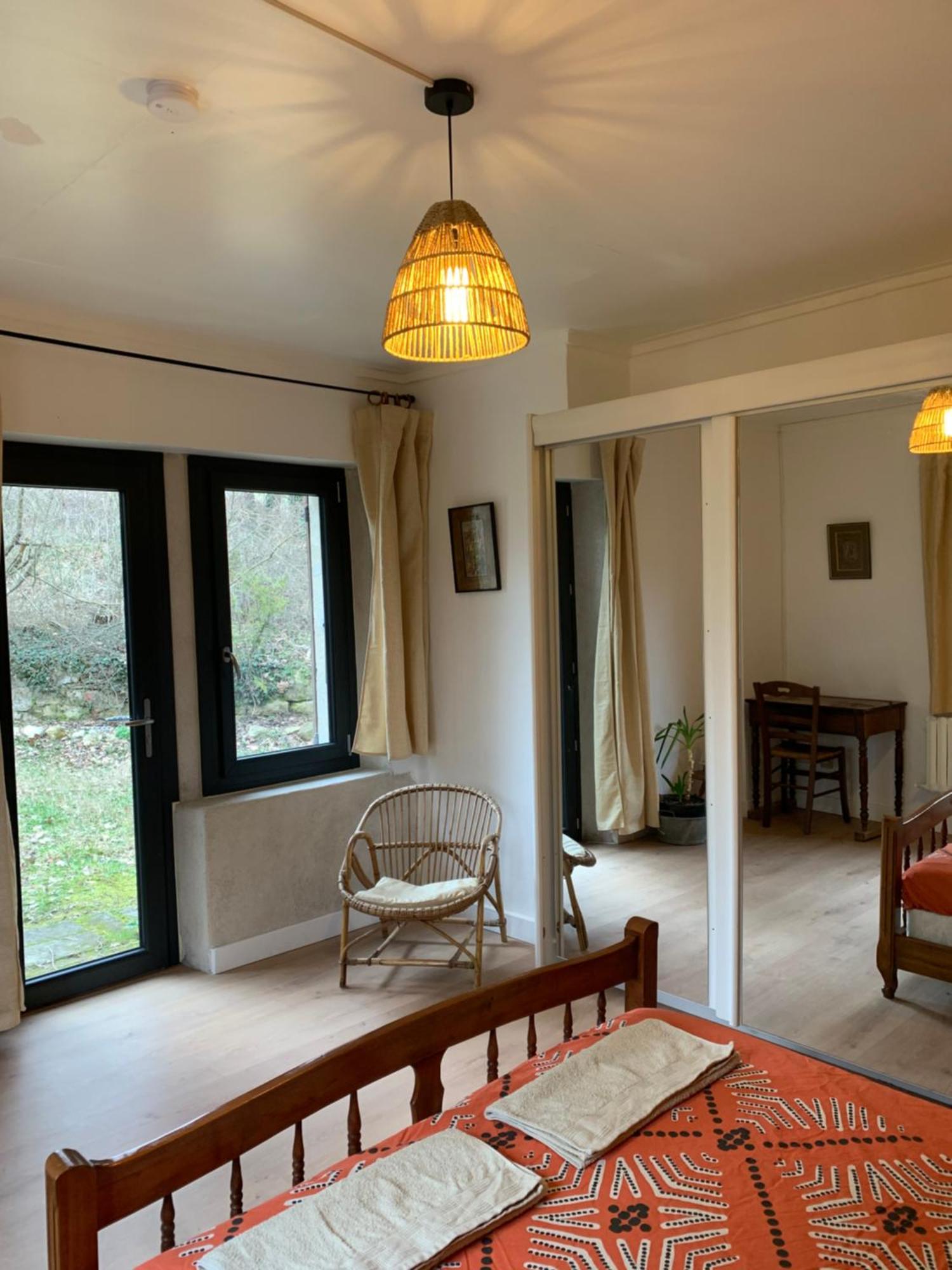 Les Favouilles - Gite & Chambres D Hotes Dauphin Екстер'єр фото